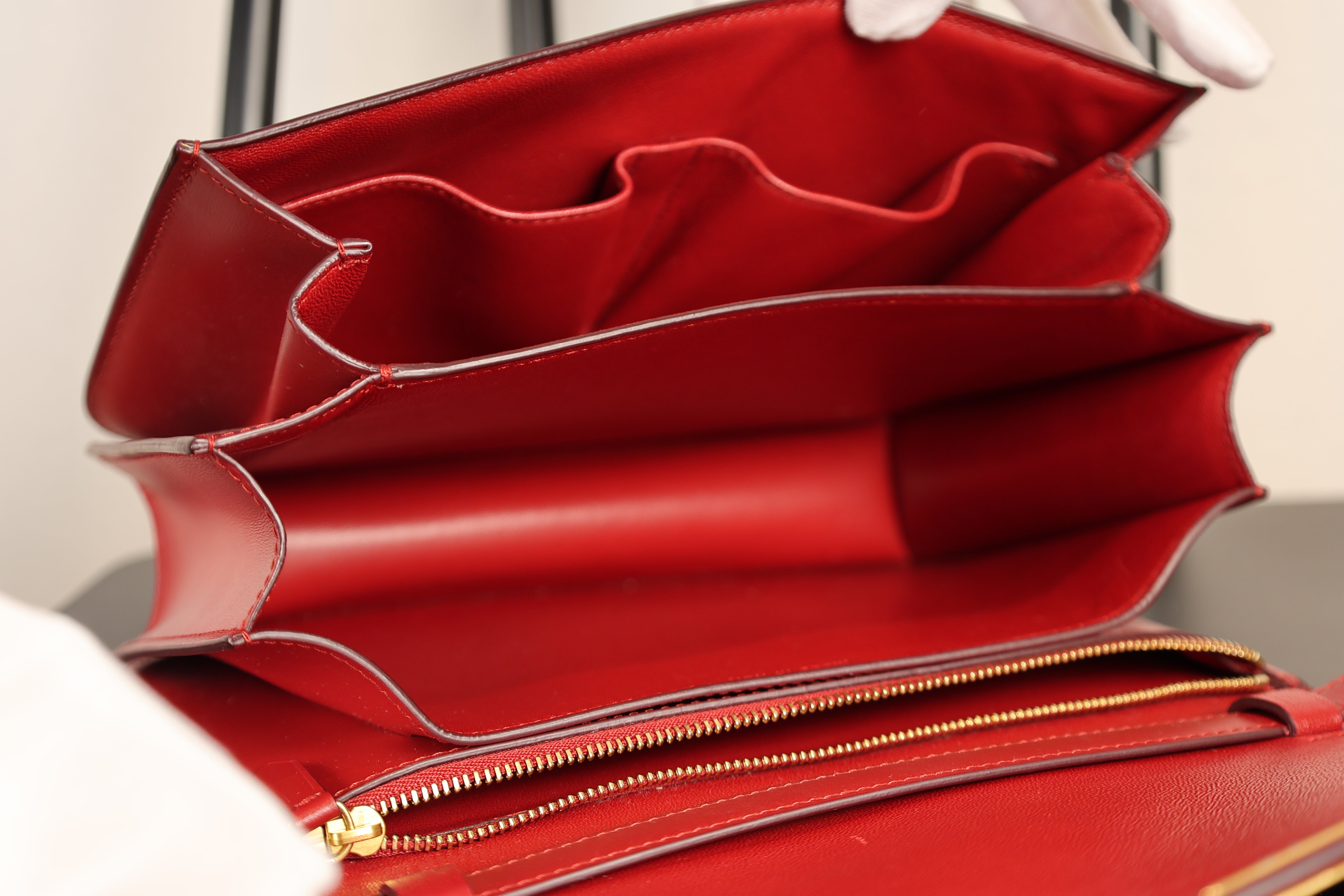 Céline Box Calfskin Medium Classic red