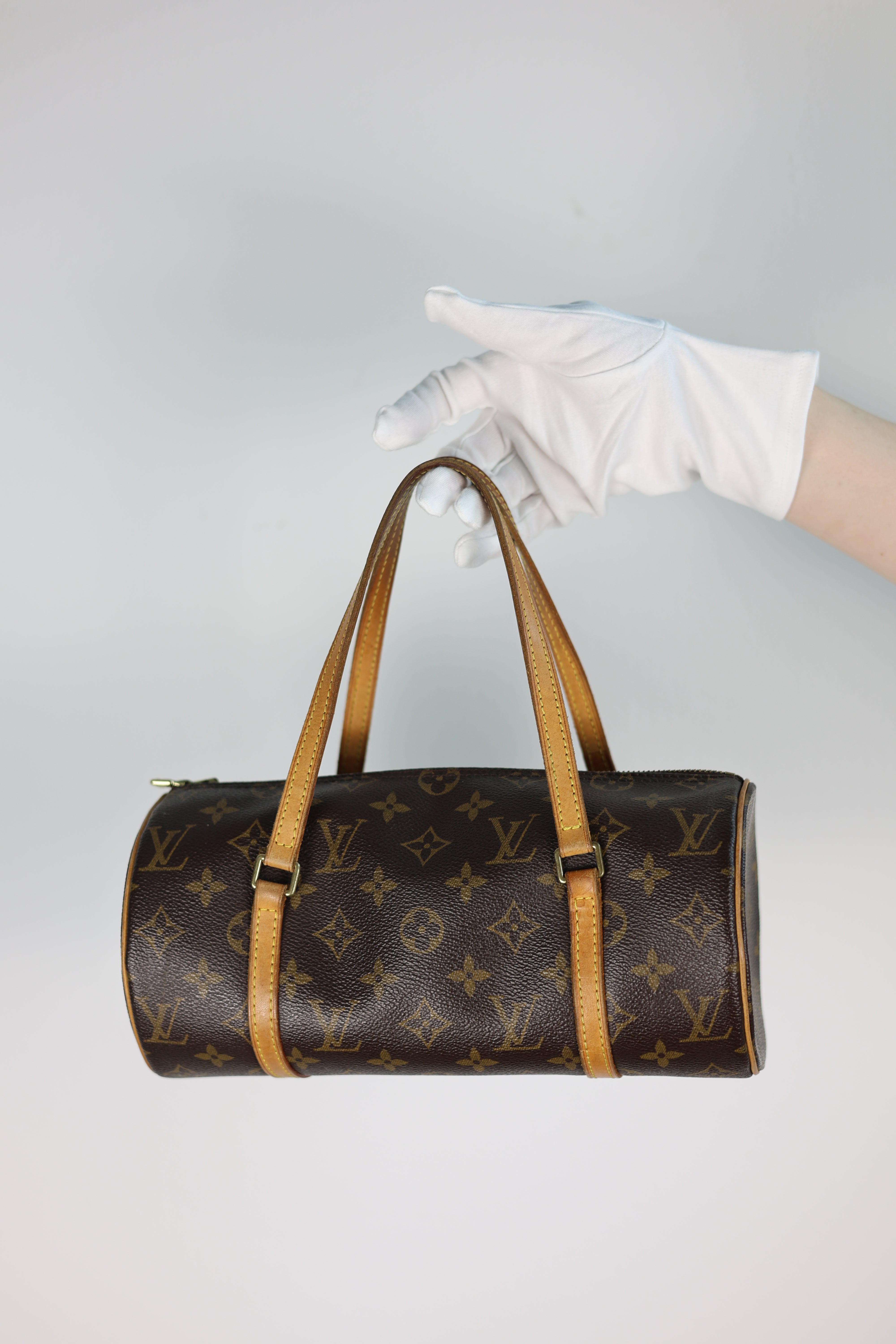 Louis Vuitton Papillon 26