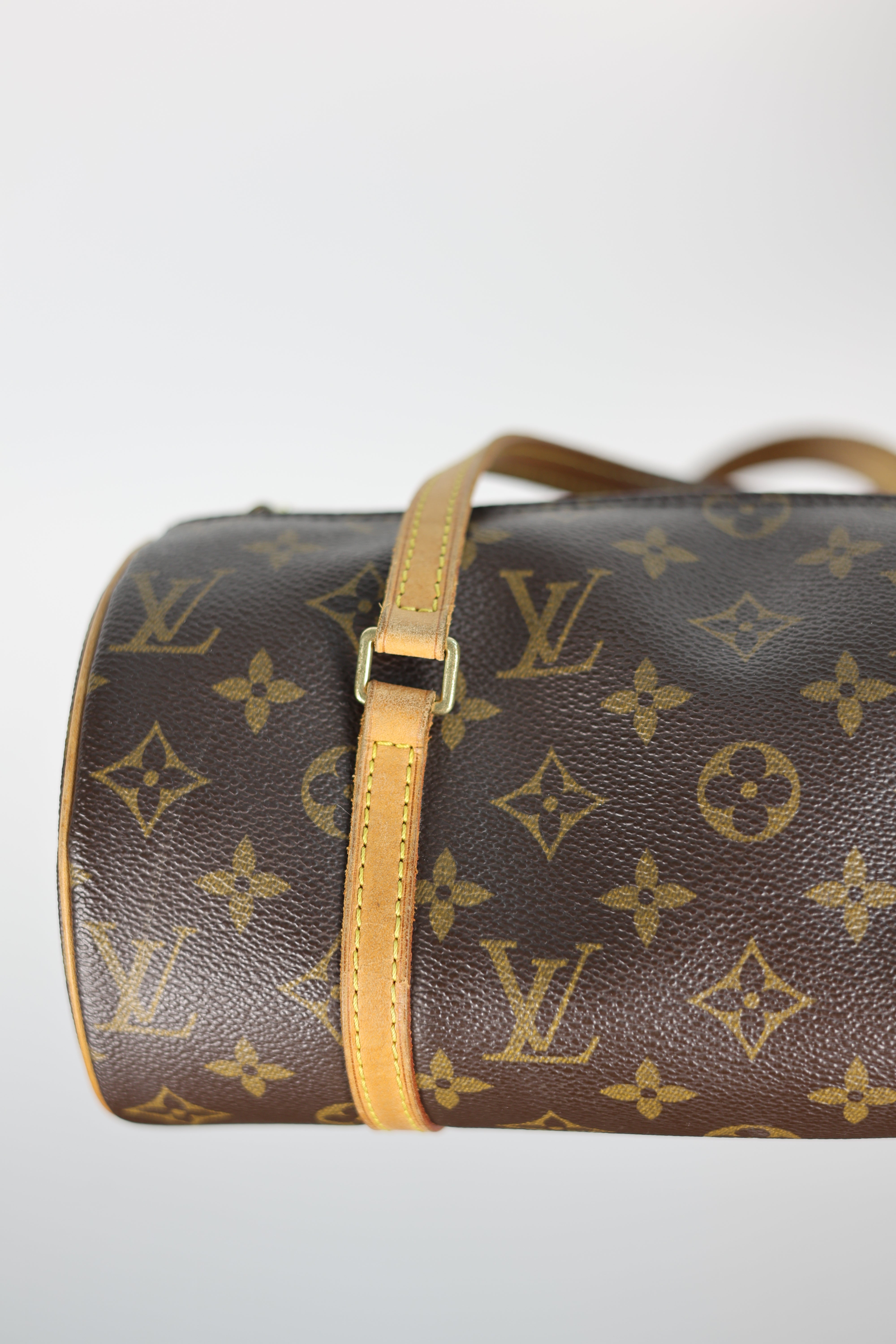 Louis Vuitton Papillon 26