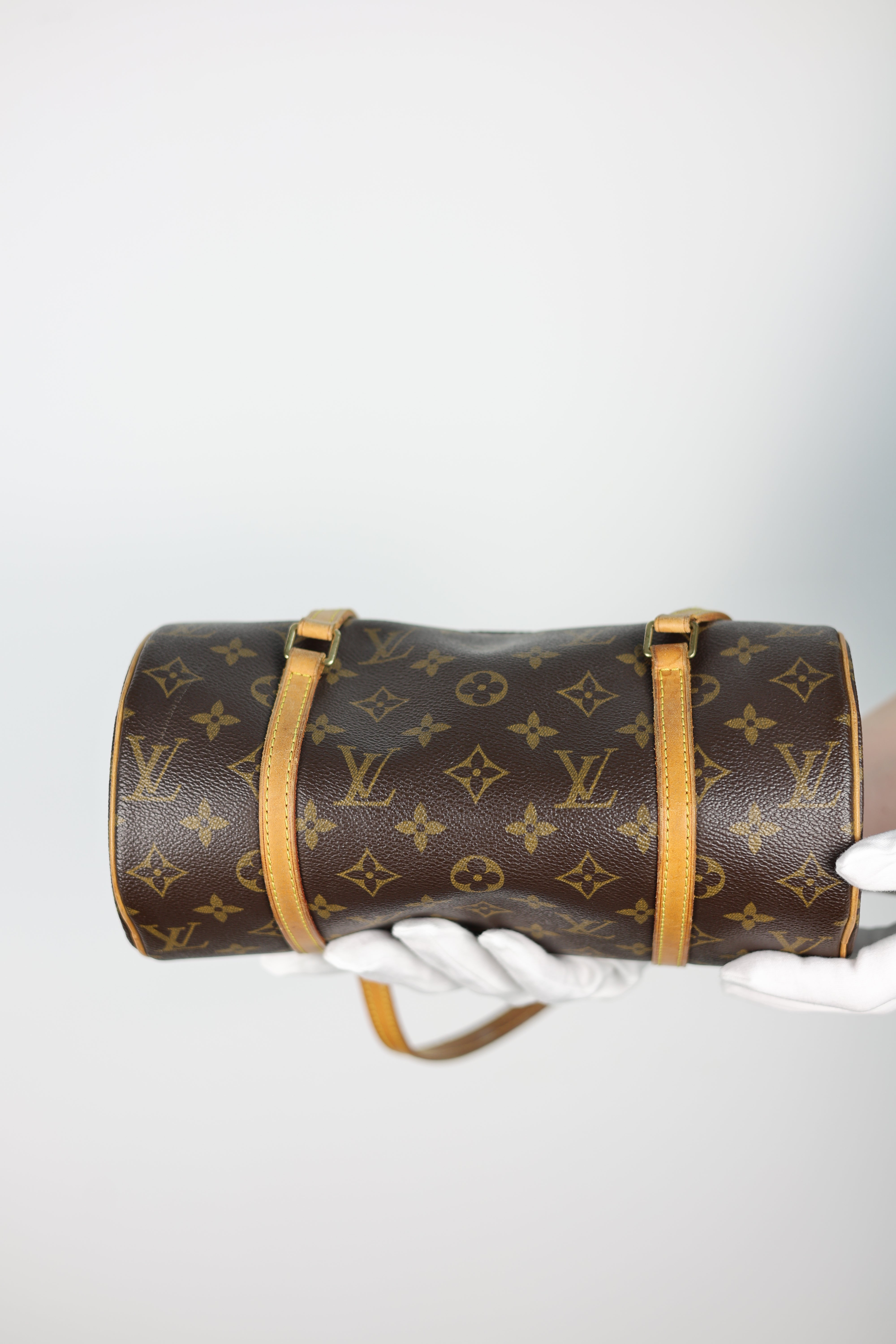 Louis Vuitton Papillon 26