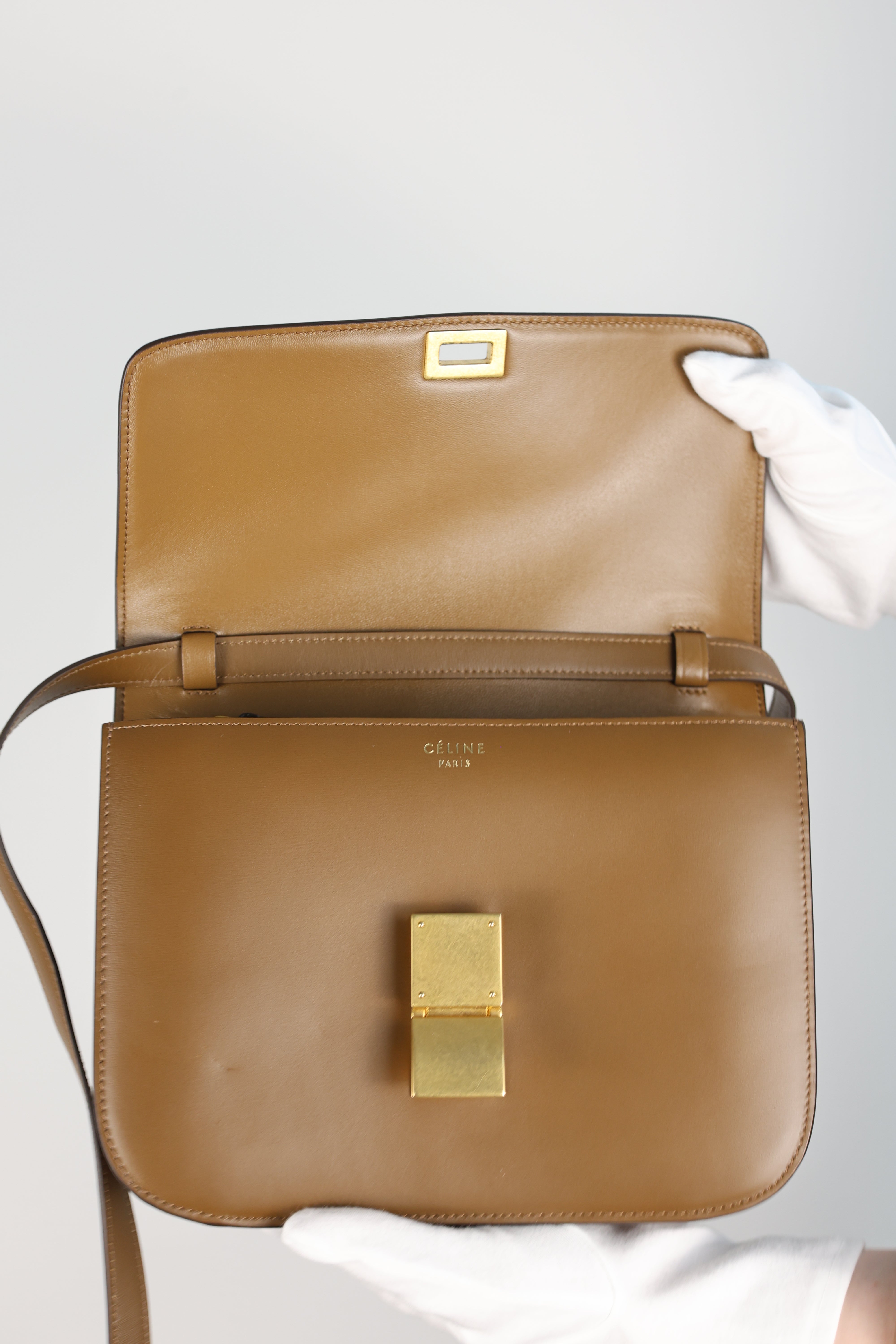 CELINE CLASSIC BOX BAG IN BROWN CALFSKIN