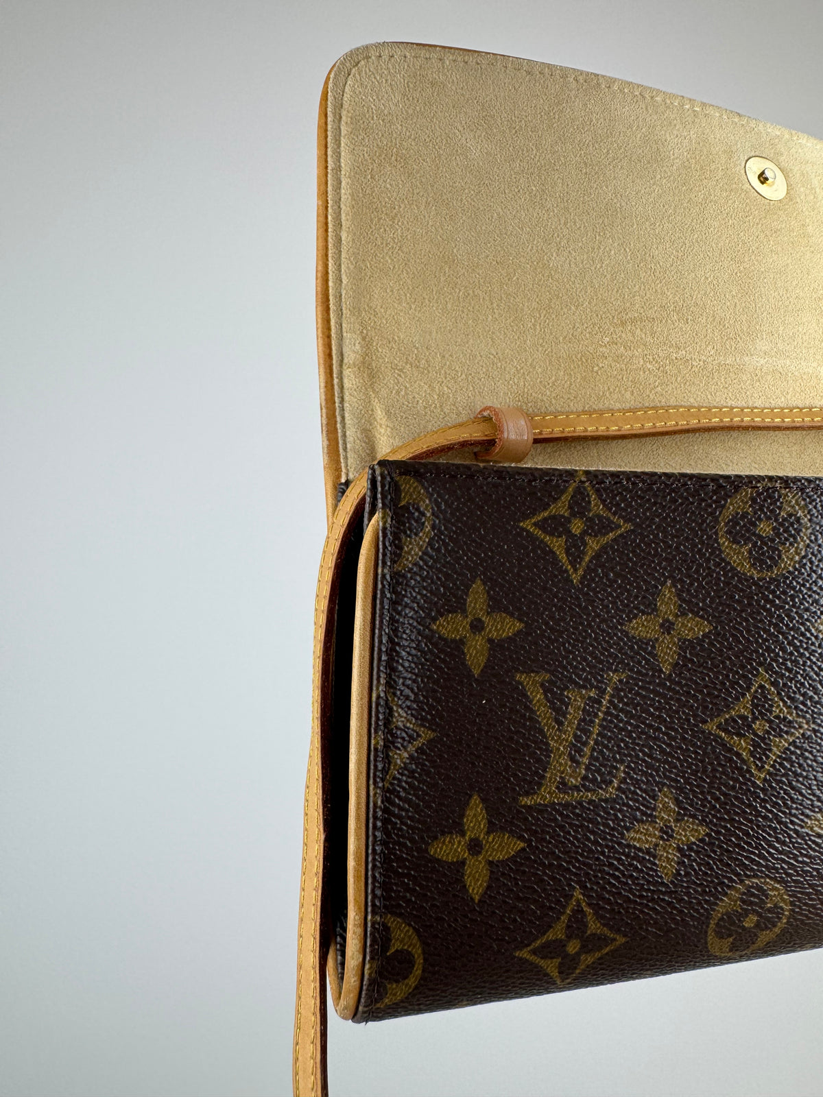 Louis Vuitton Monogram Pochette Twin GM