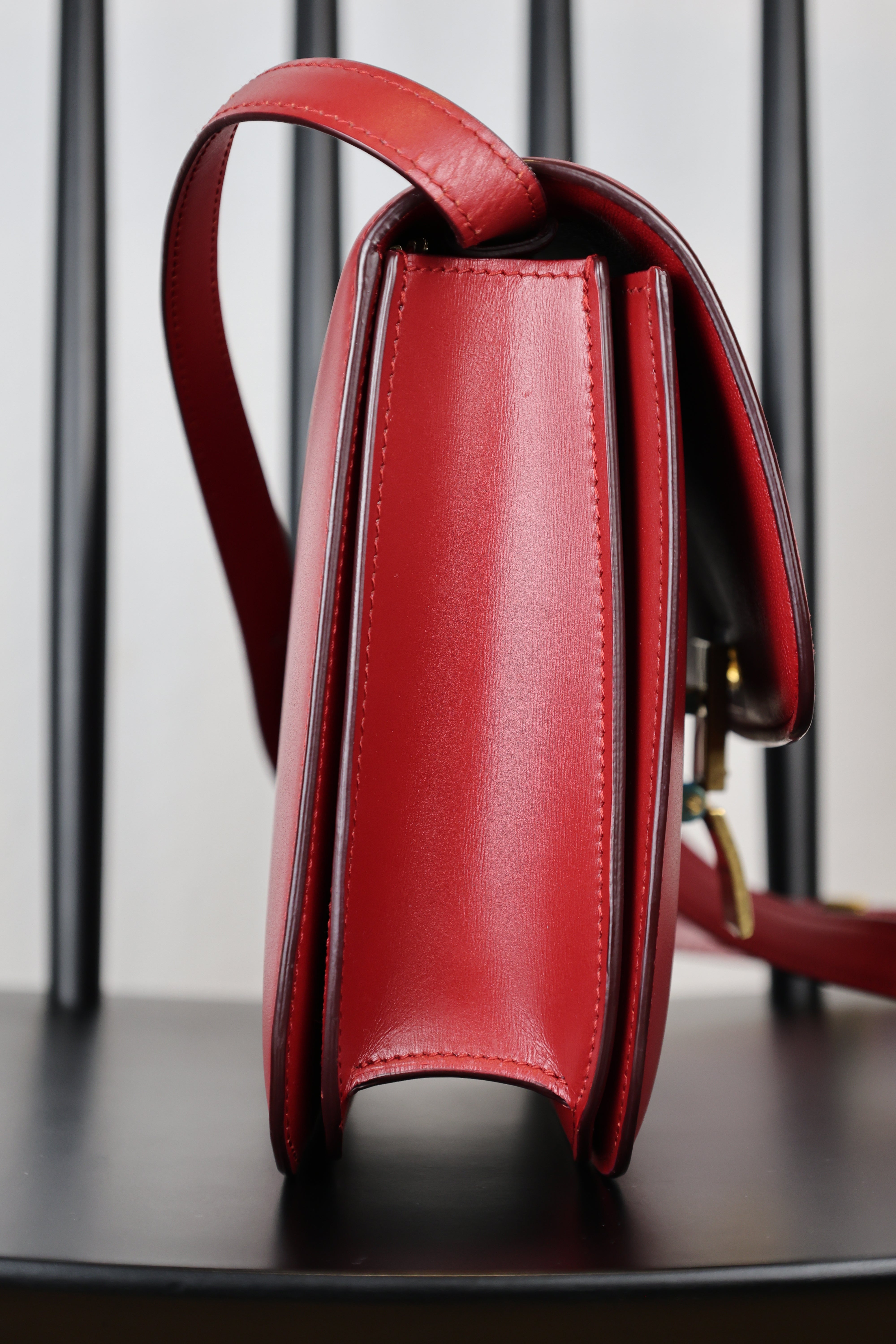 Céline Box Calfskin Medium Classic red
