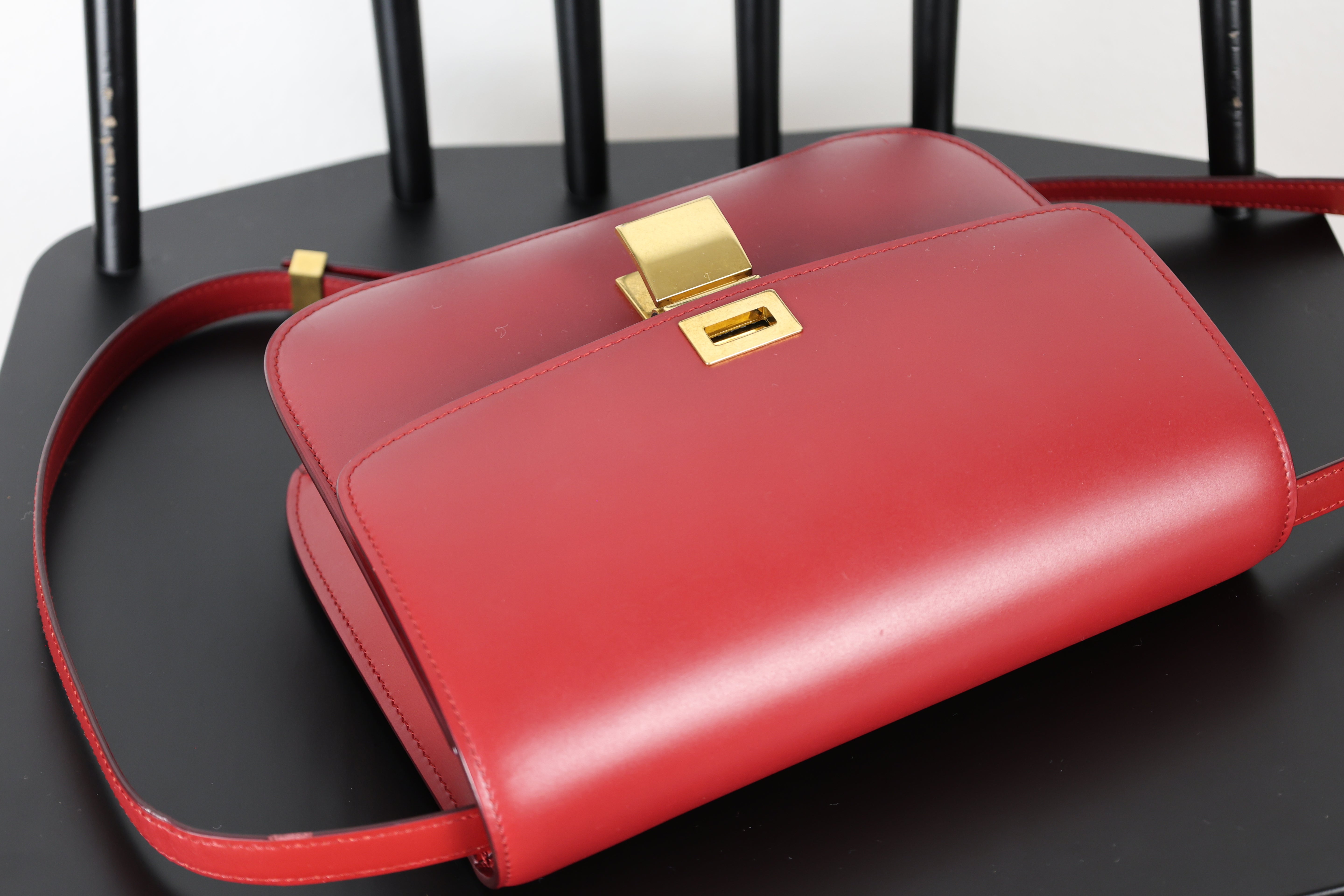 Céline Box Calfskin Medium Classic red