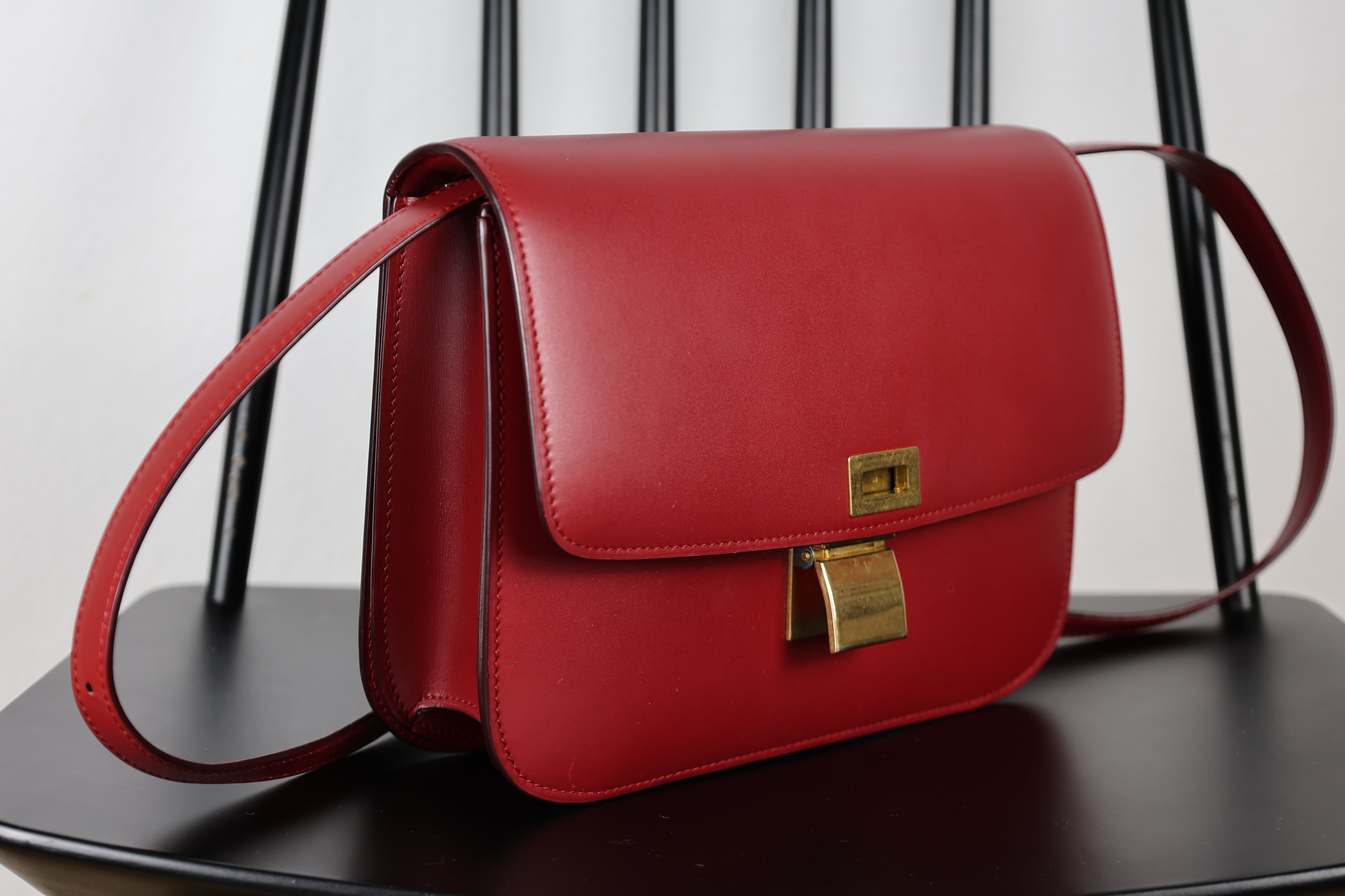Céline Box Calfskin Medium Classic red