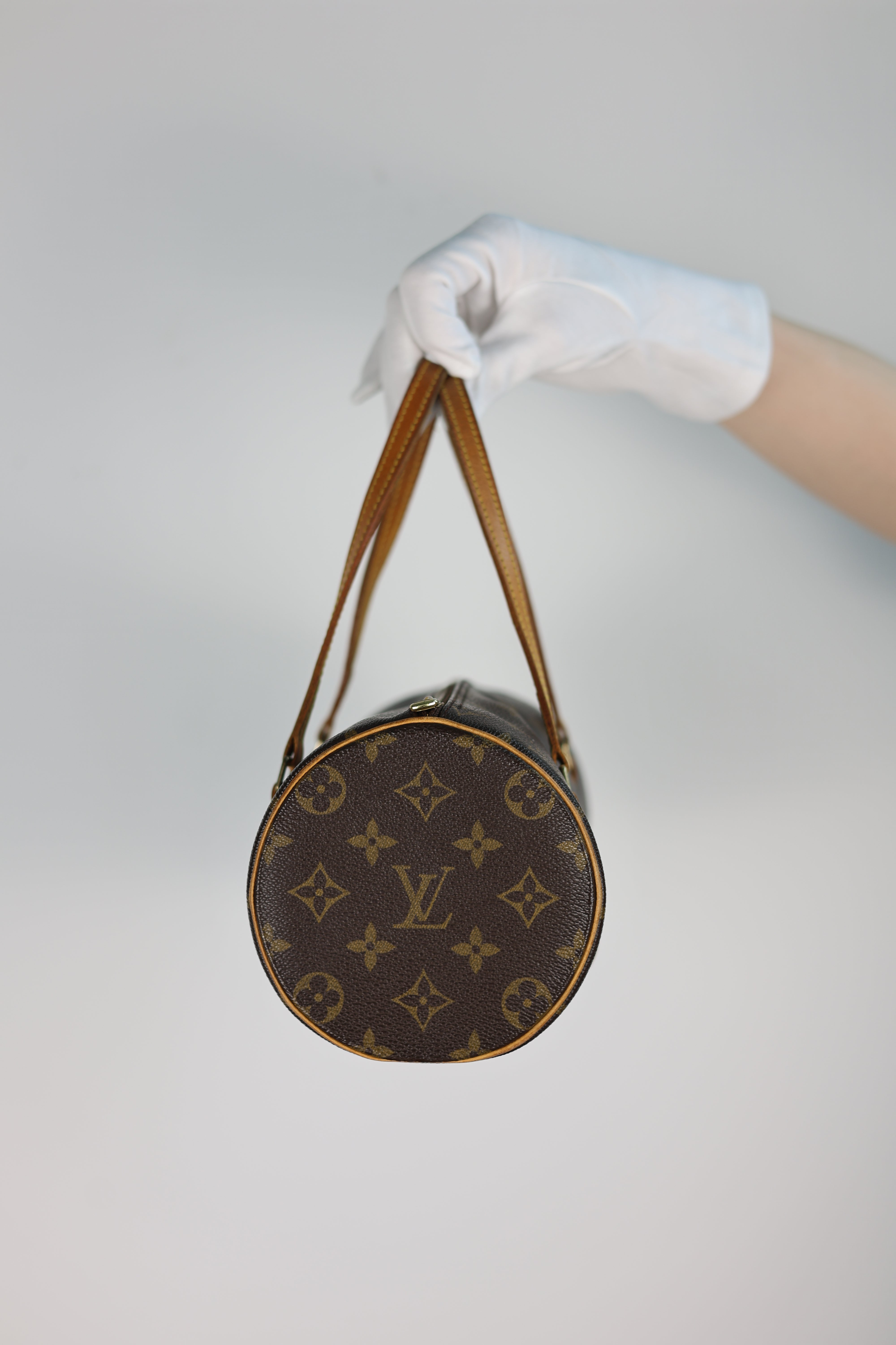 Louis Vuitton Papillon 26