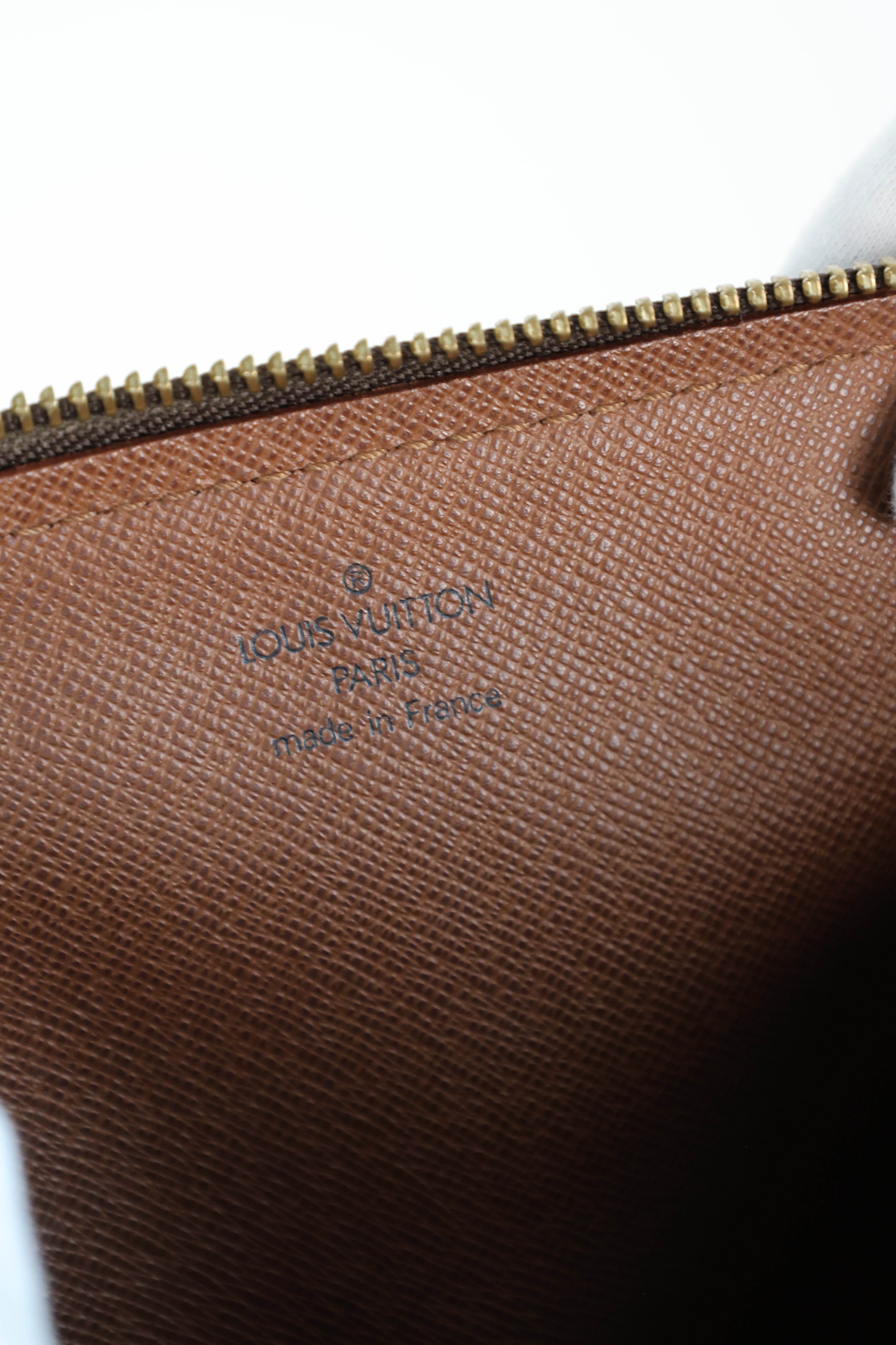 Louis Vuitton Papillon 26