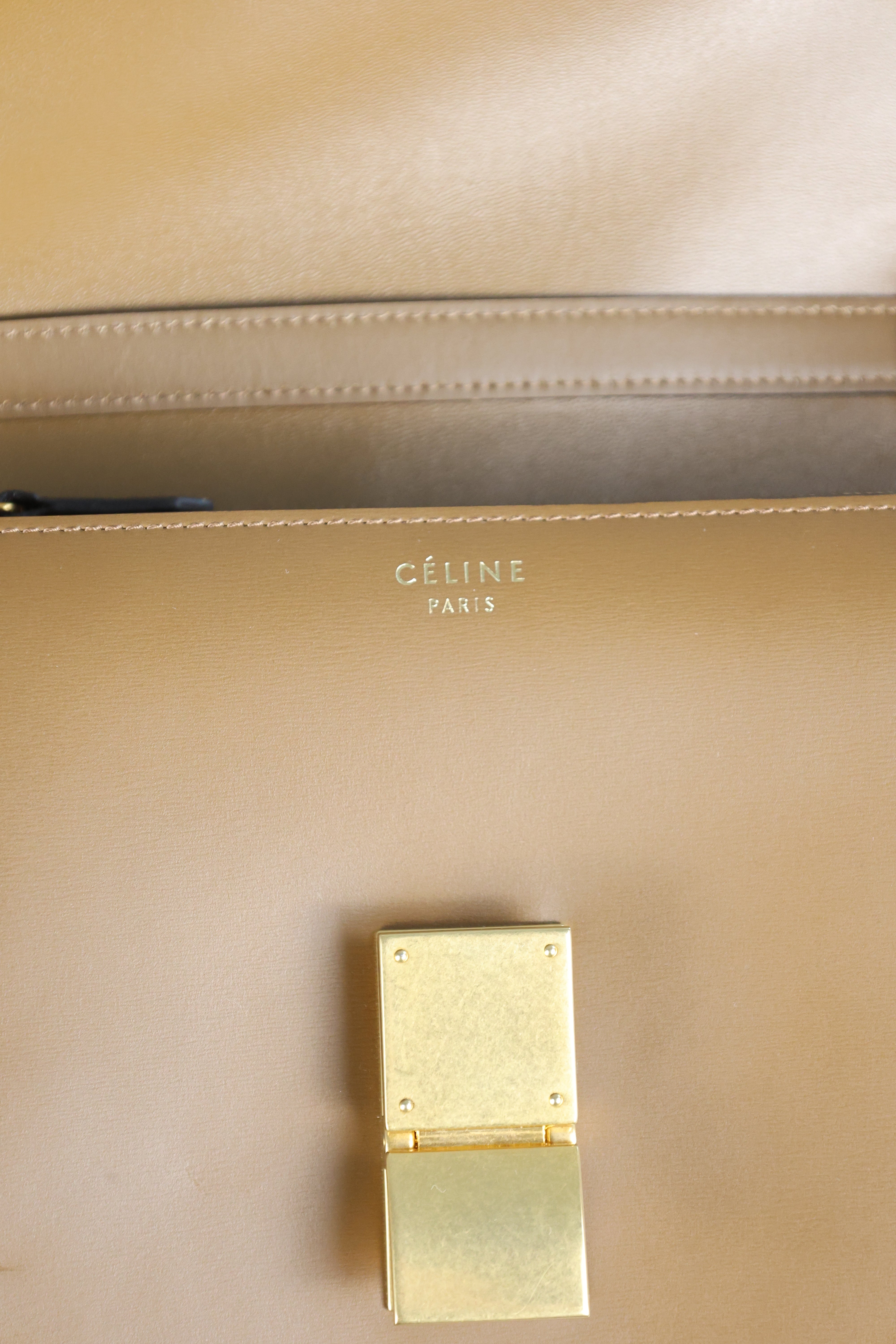 CELINE CLASSIC BOX BAG IN BROWN CALFSKIN
