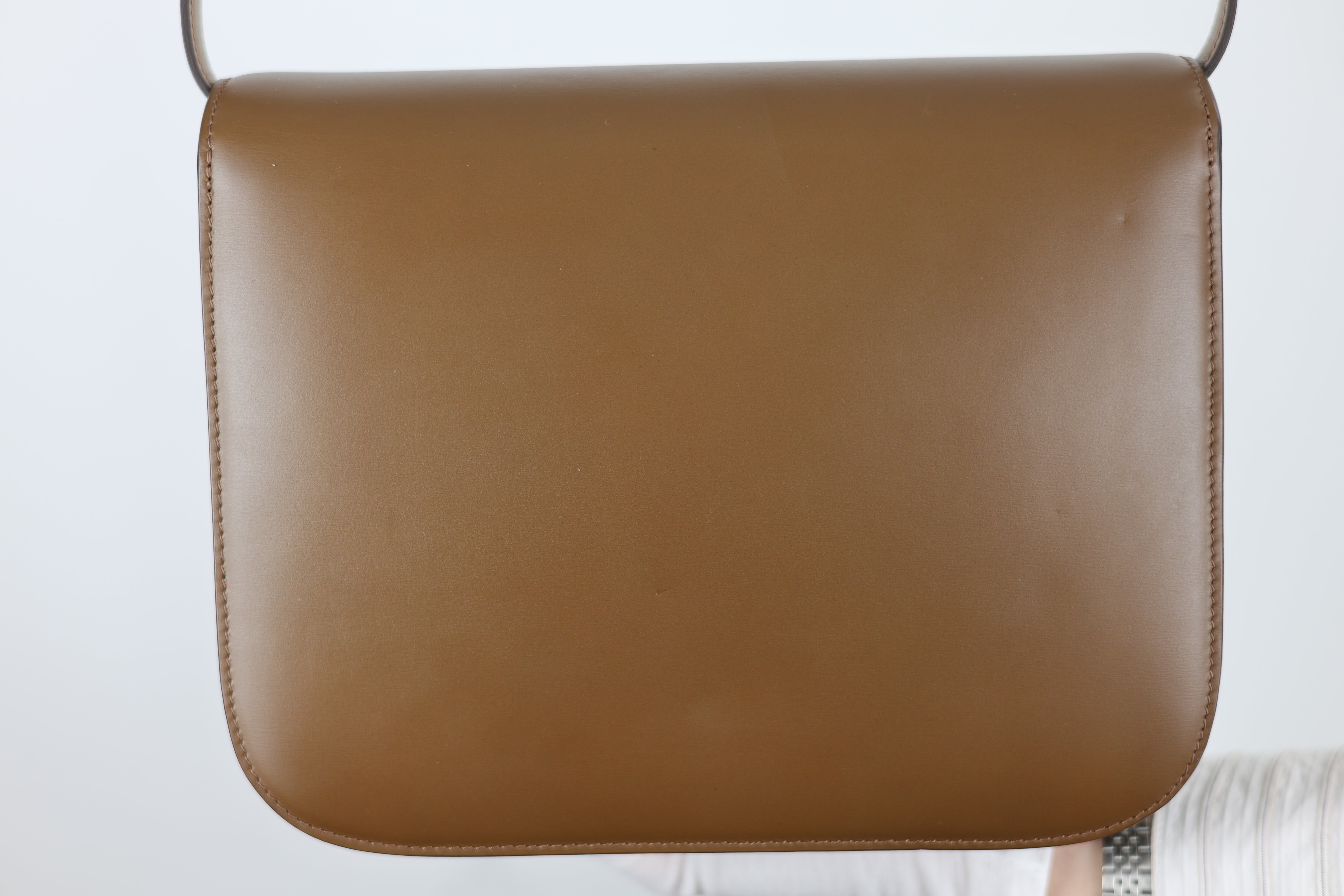 CELINE CLASSIC BOX BAG IN BROWN CALFSKIN